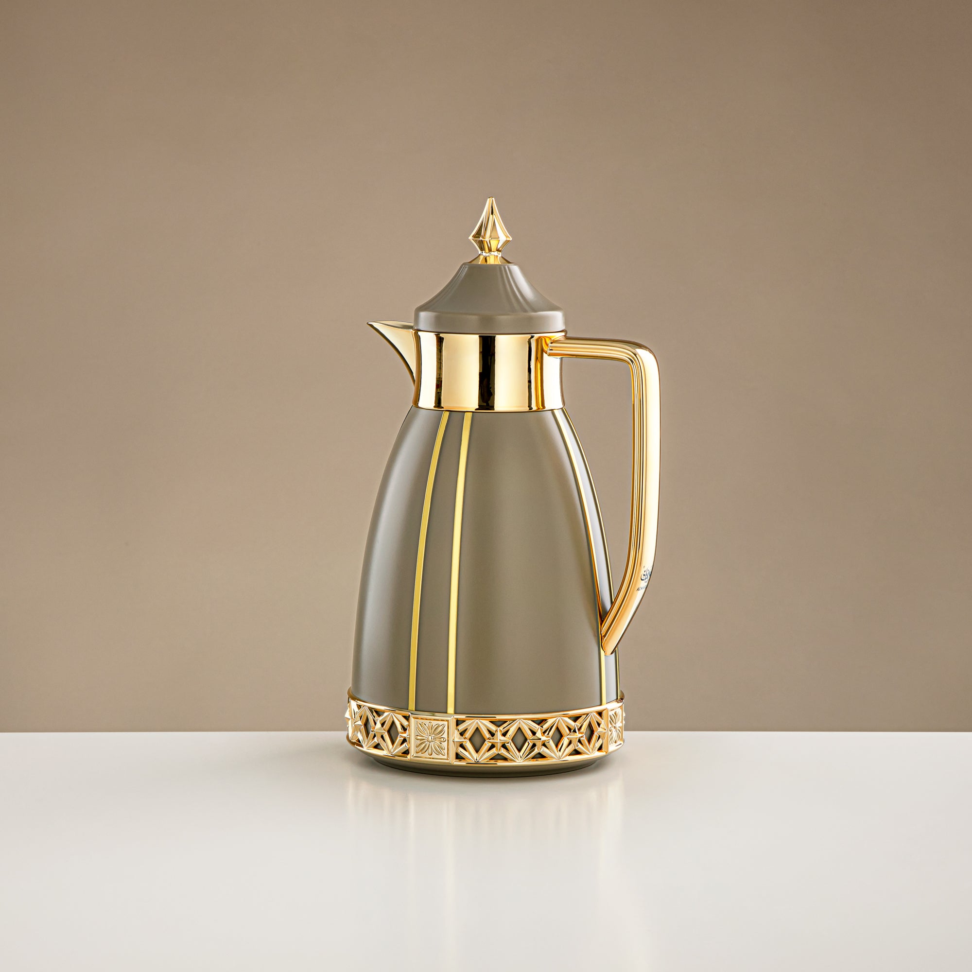 Almarjan 2 Pieces Vacuum Flask Set With Carrying Basket Khaki & Gold - FB208-05 NRM/G