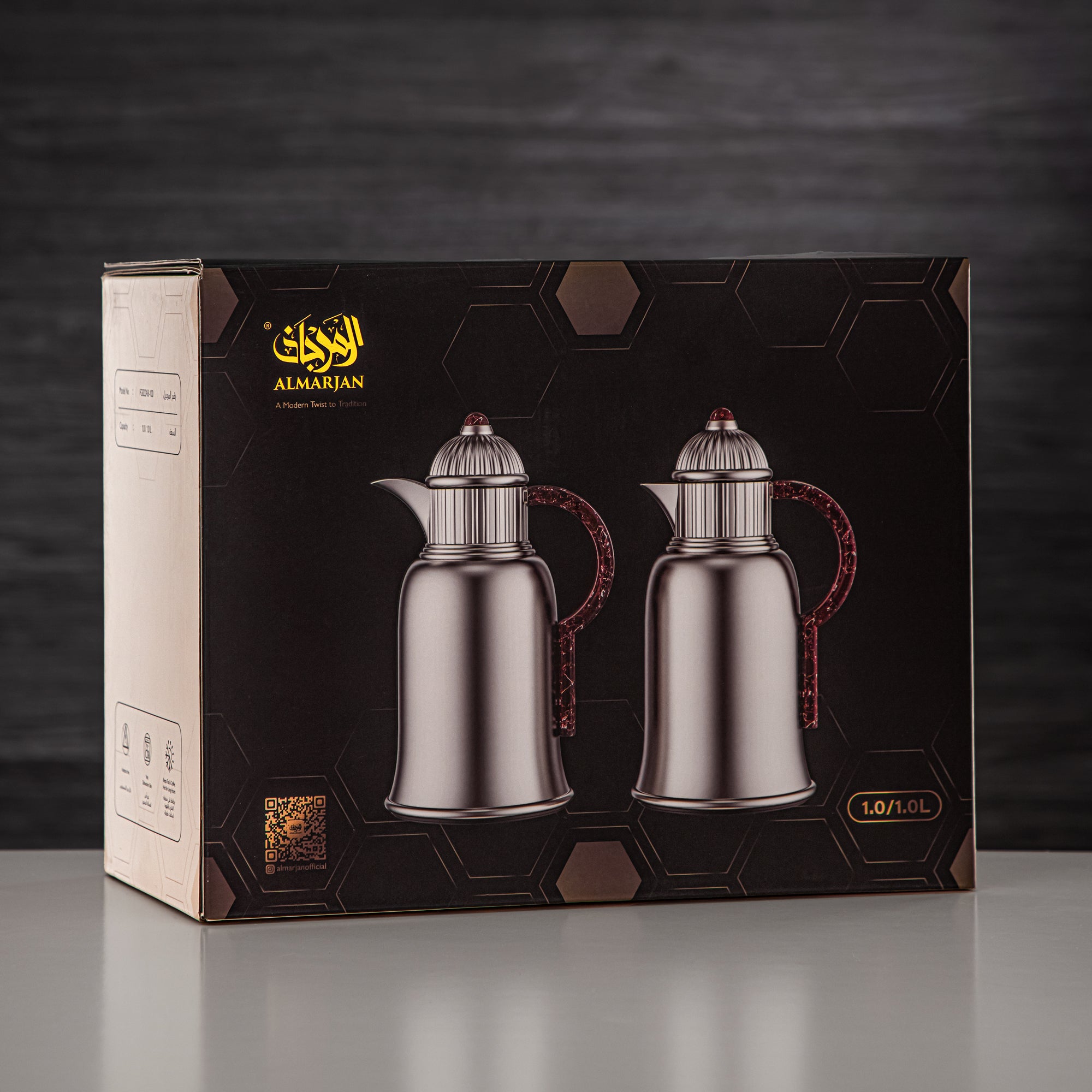 Almarjan Vacuum Flask Set 1L + 1L Matt Black & Gold