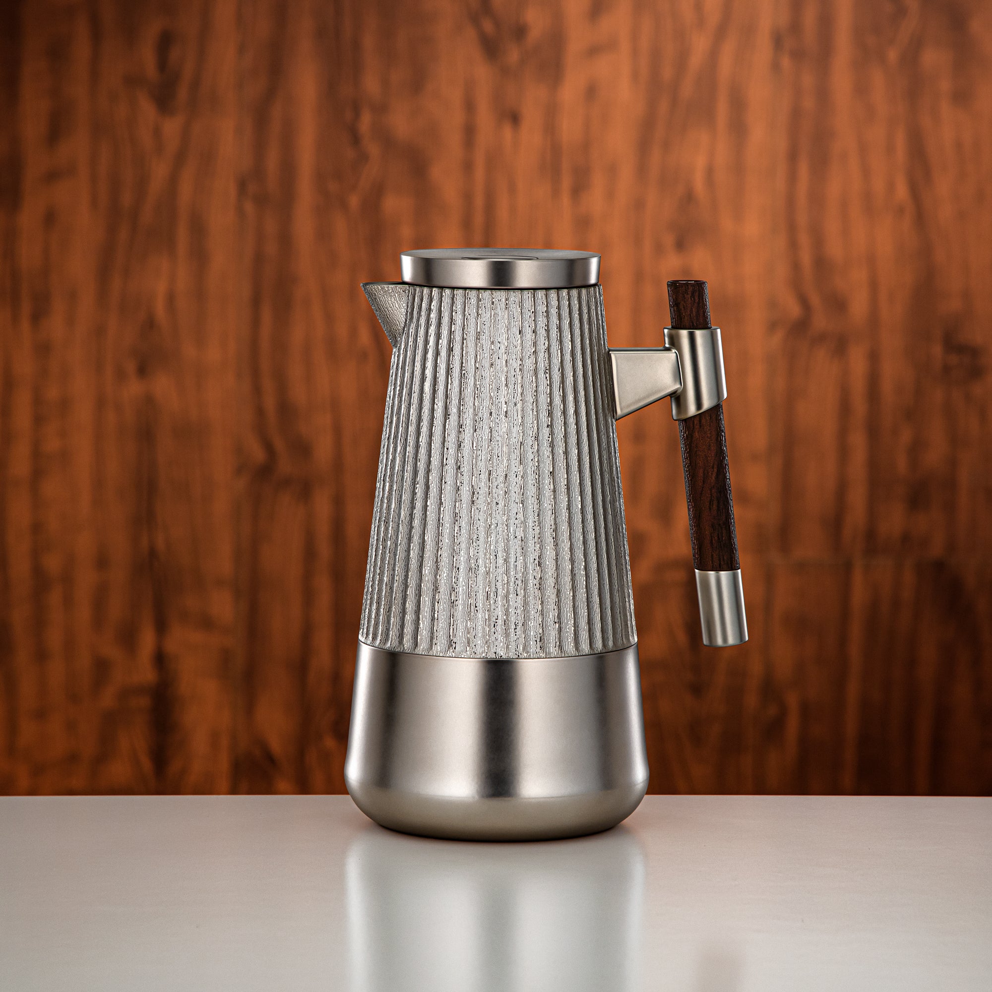 طقم ترامس المرجان 1 لتر + 1 لتر بلمسة نيكل غير لامع وخشب داكن غير لامع