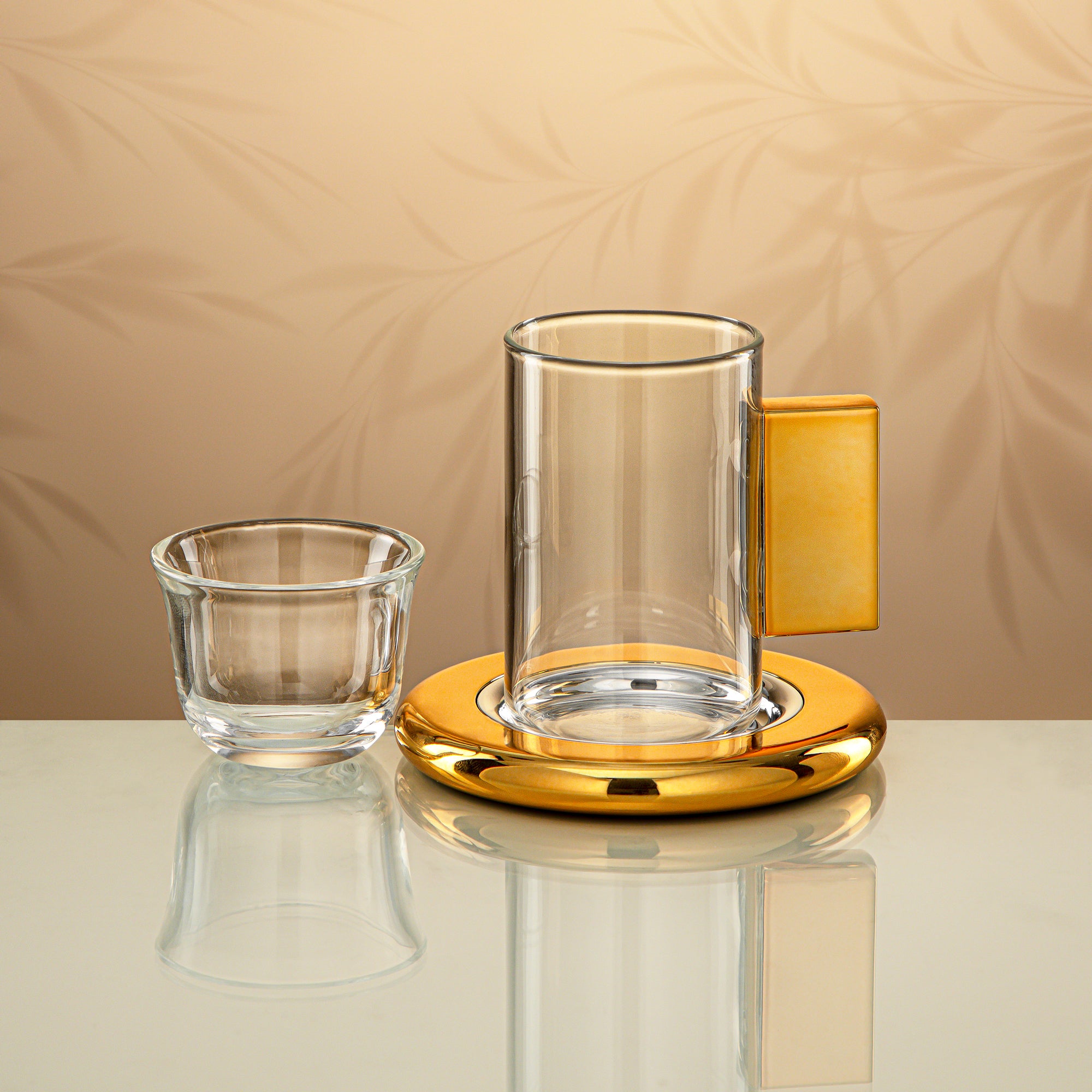 Almarjan Tea Set 18 Pieces Clear with Golden Accents