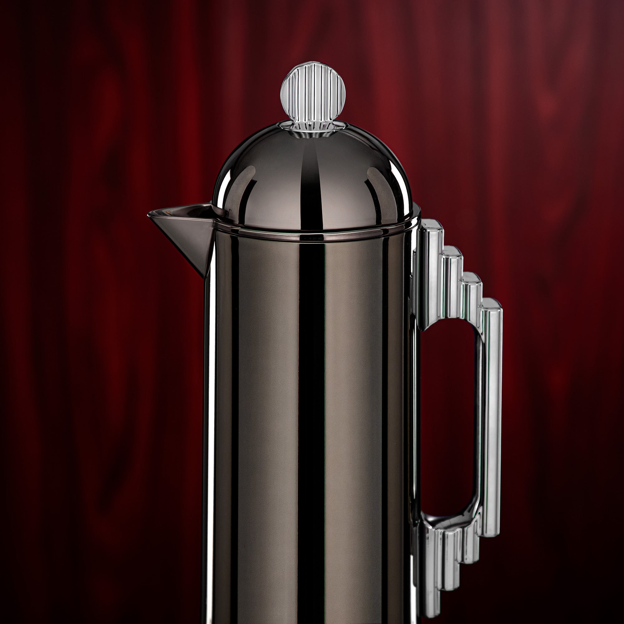 طقم ترامس المرجان 0.7 لتر و1 لتر باللون الأسود المعدني والفضي