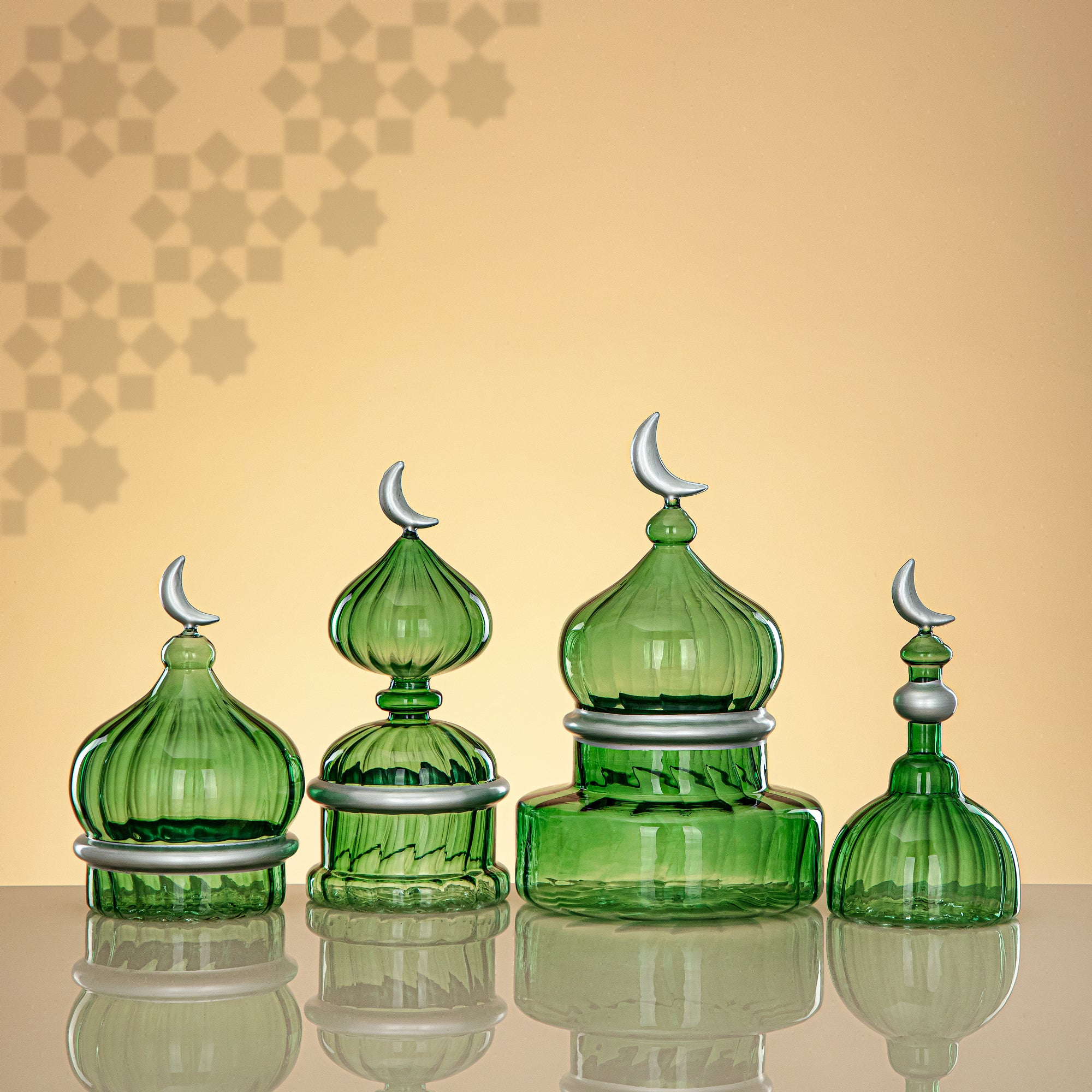 Almarjan Minaret Table Decoration 22cm x 10cm Transparent Green with Silver Lines & Crescent Moon – Noor Al Layali