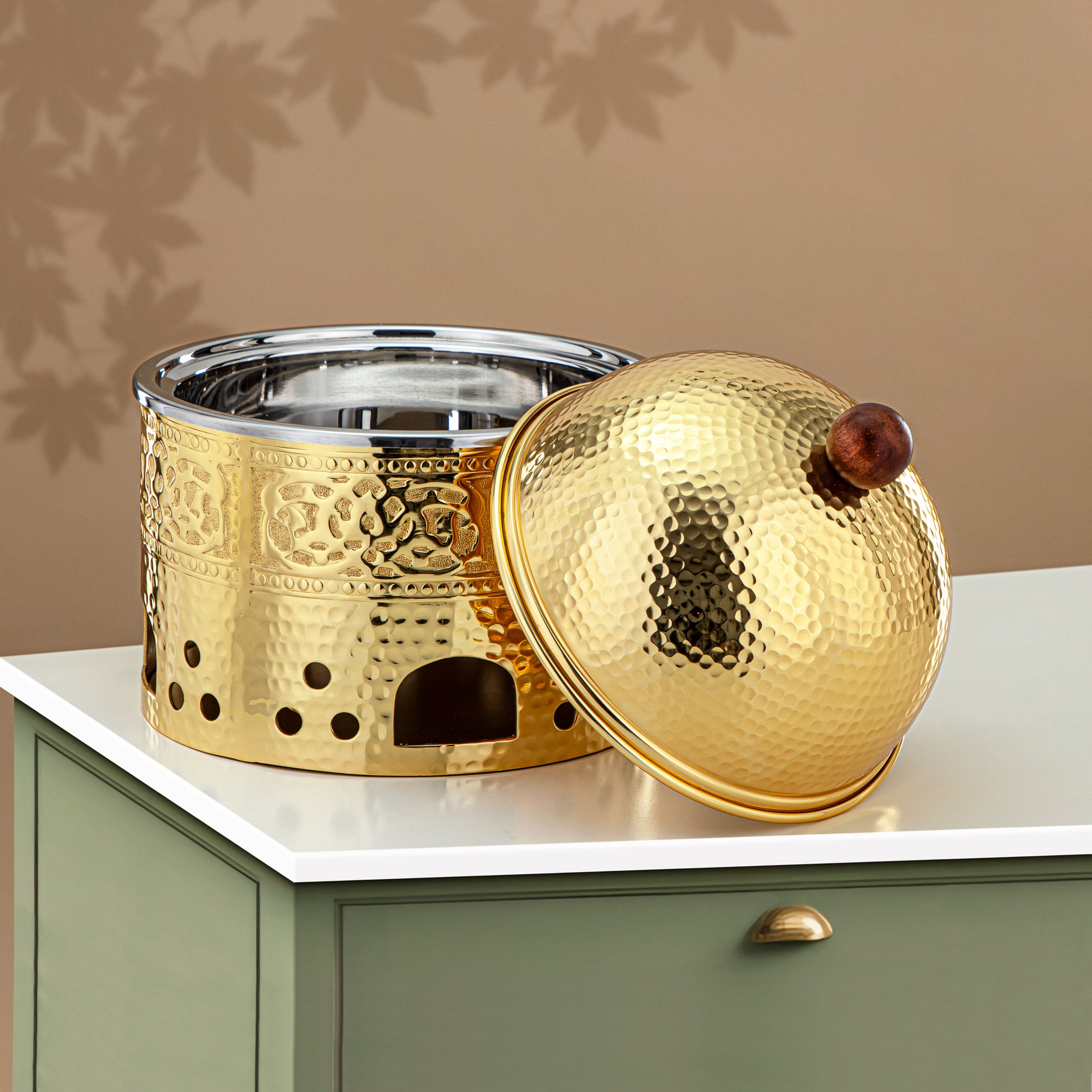 Almarjan Chafing Dish Stainless Steel, 25CM (2 Liters), Gold (MD-3042 B) - Stylish Serveware