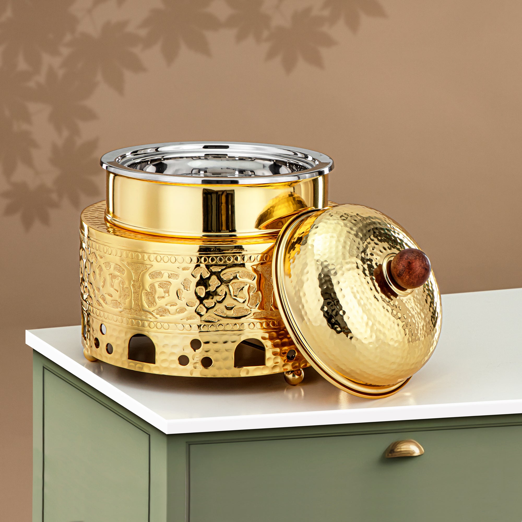 Almarjan Chafing Dish Stainless Steel, 26CM (1.25 Liters), Gold (MD-3044) - Stylish Serveware